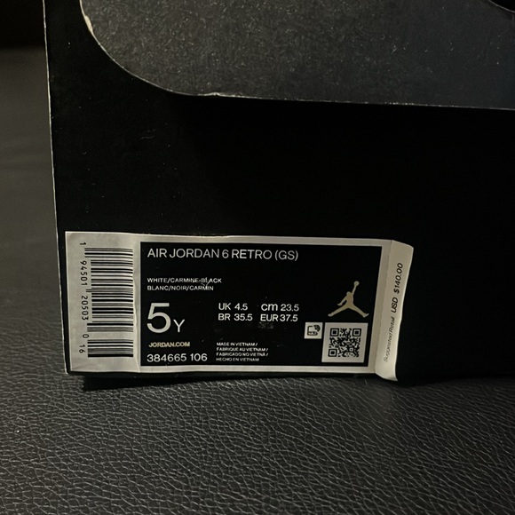 Air Jordan 6 Retro (GS) in a size 5y. - Picture 8 of 8
